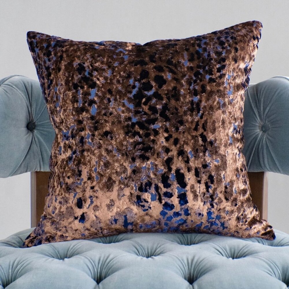 Discontinued D.V.KAP Home Sarabi-Mahogany 20"X20" Abstract Throw Pillow Cover